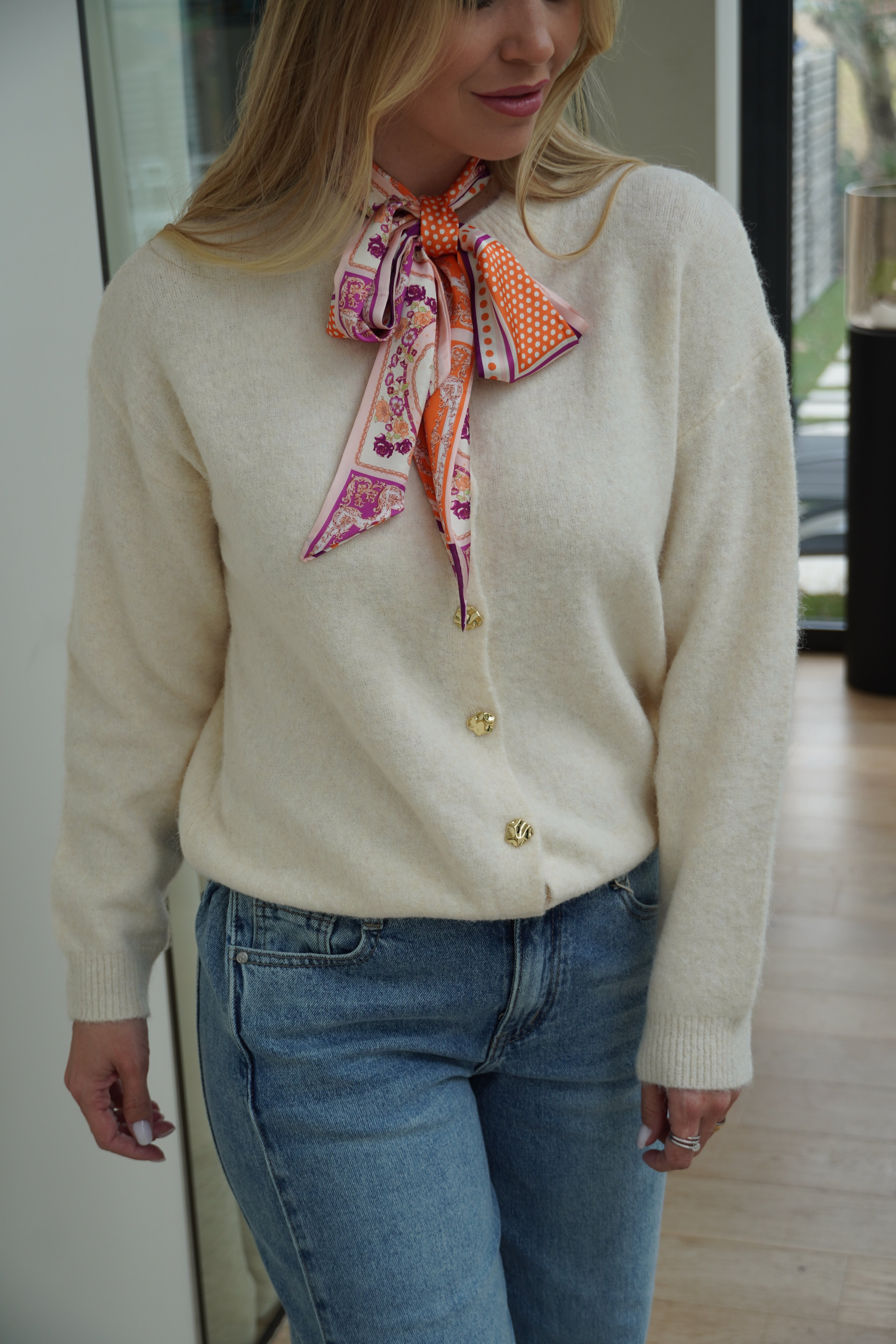 pull écru avec foulard | ref 0020