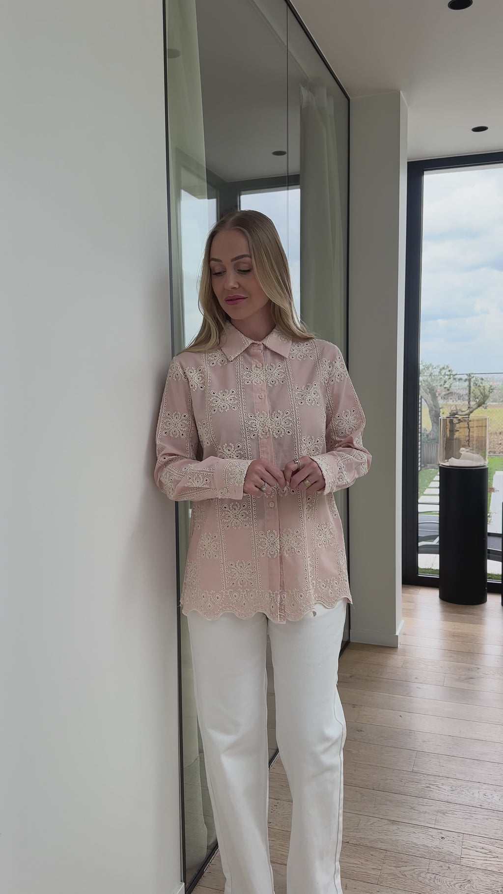 chemise brodée rose | ref 0013